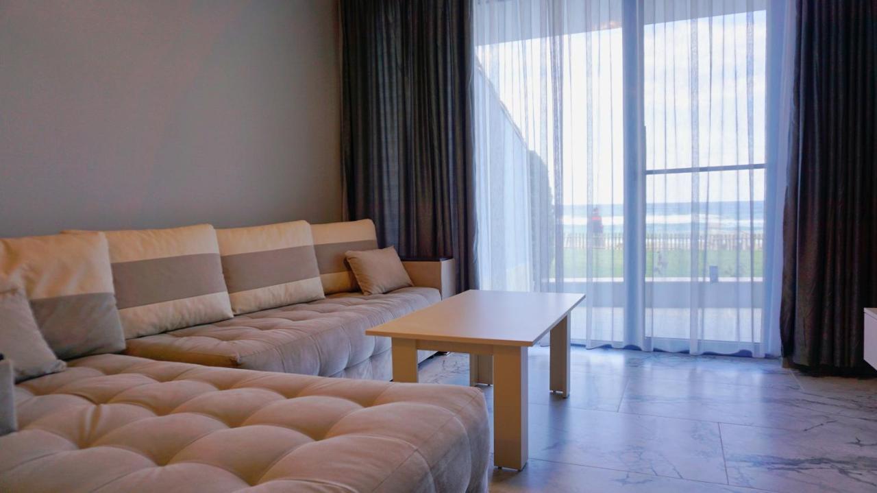 Aurora Apartments On The Beach Obzor Zewnętrze zdjęcie